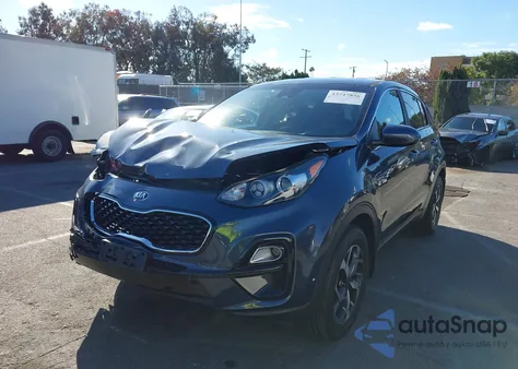 2021 Kia Sportage Lx z USA, uszkodzony, nr VIN KNDPMCACXM7942535